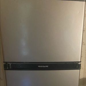 Mini fridge brand new